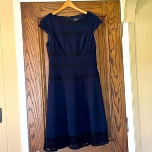 Adrianna Papell Blue/Black Lace Cap Sleeve Dress Size 4